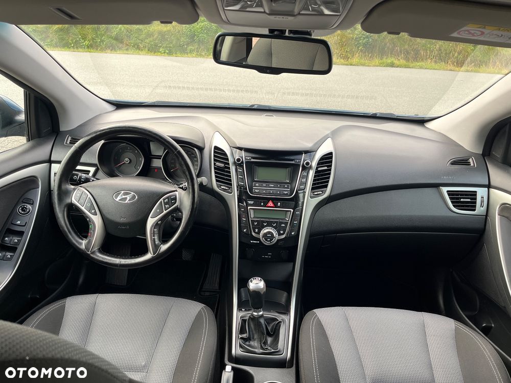 Hyundai i30 1.6 CRDi BlueDrive Premium - 13