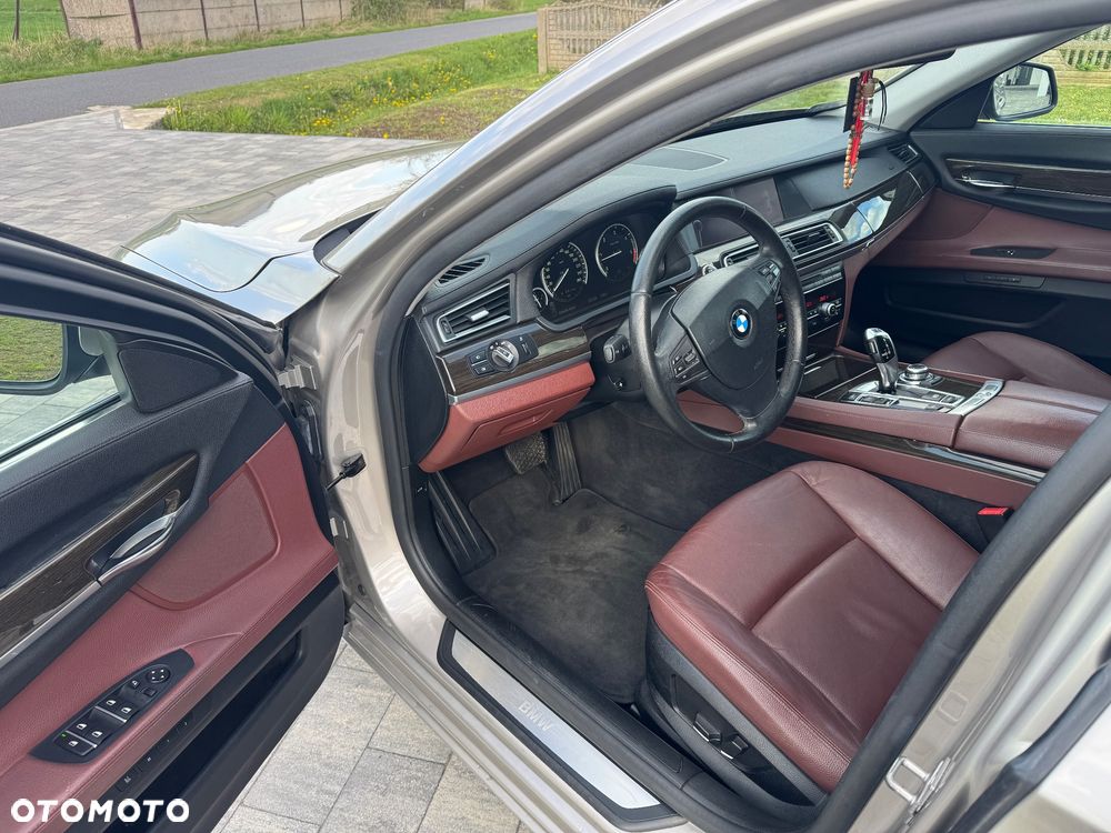 BMW Seria 7 730d - 10