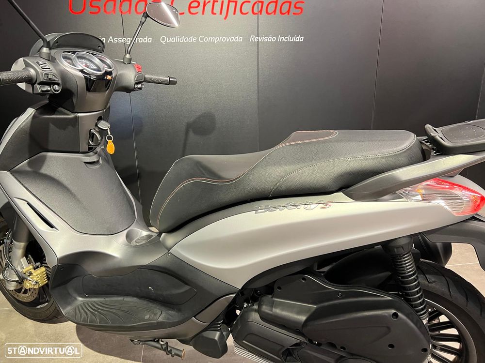 Piaggio Beverly 300 - 6