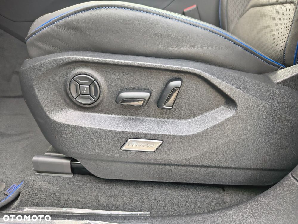 Volkswagen Touareg - 15