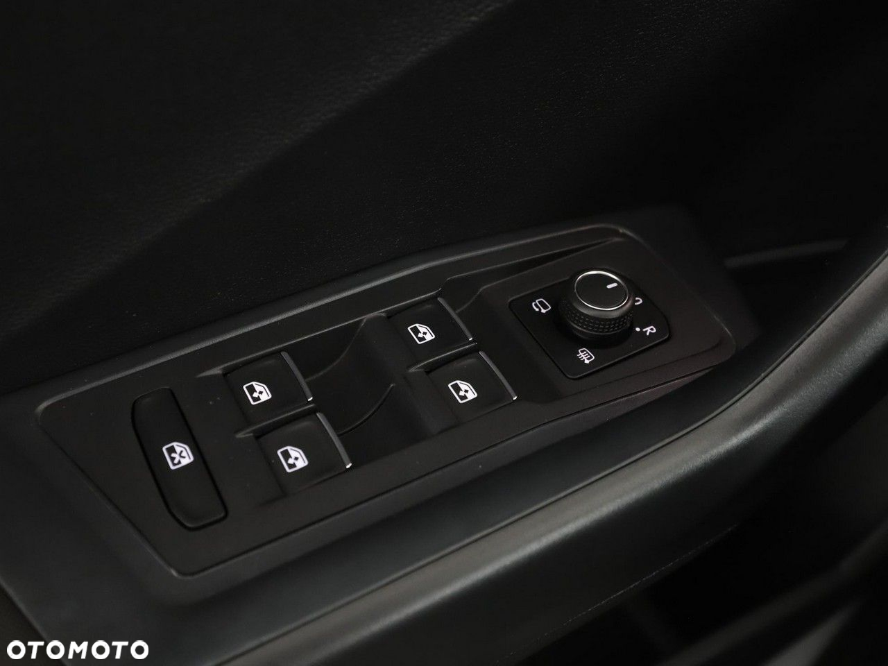 Volkswagen T-Roc 1.0 TSI Style - 31