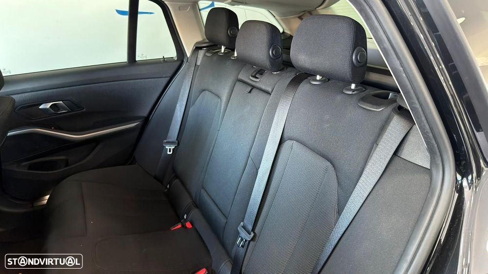 BMW 320 d Touring Auto - 5