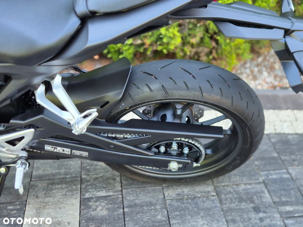 Honda CB - 22