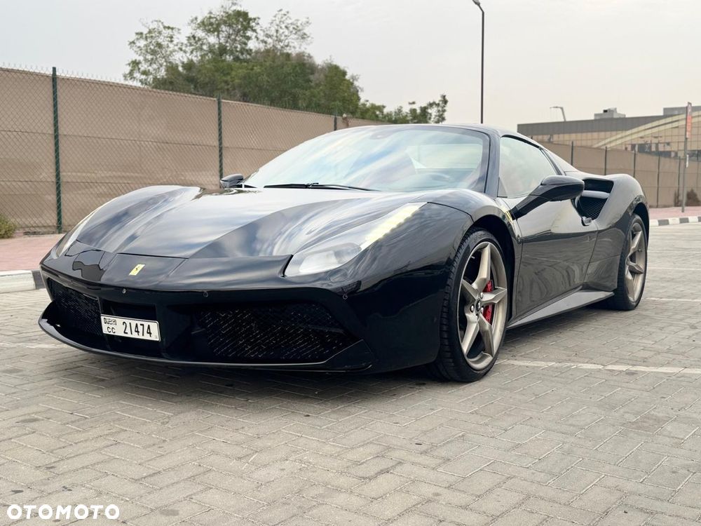 Ferrari 488 - 9