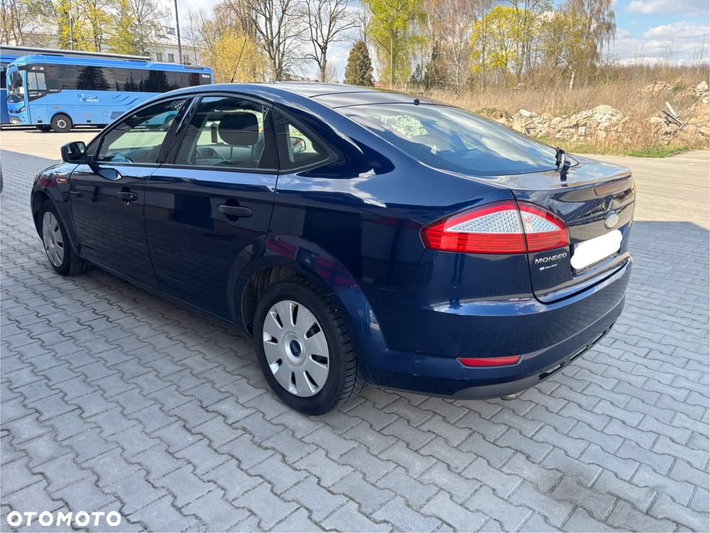 Ford Mondeo 2.0 TDCi Ambiente - 7