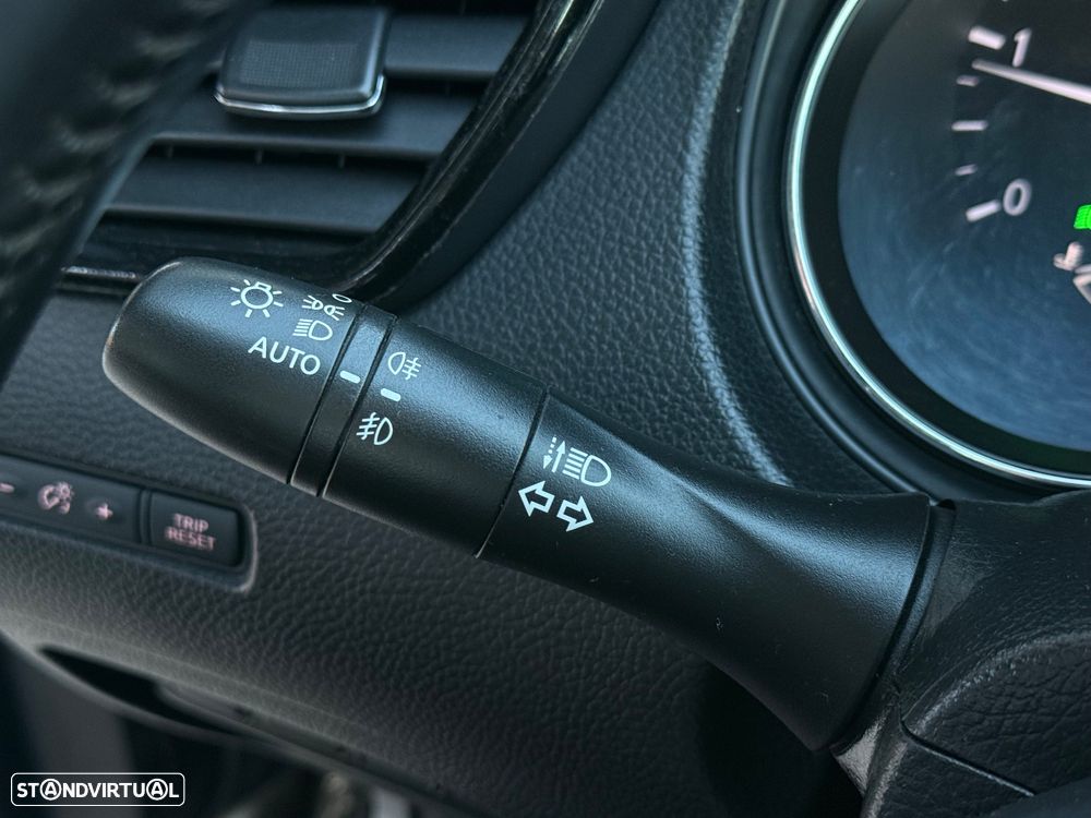 Nissan Qashqai 1.5 dCi N-Connecta 18 - 14