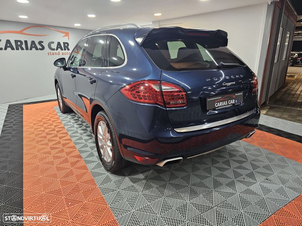 Porsche Cayenne - 7