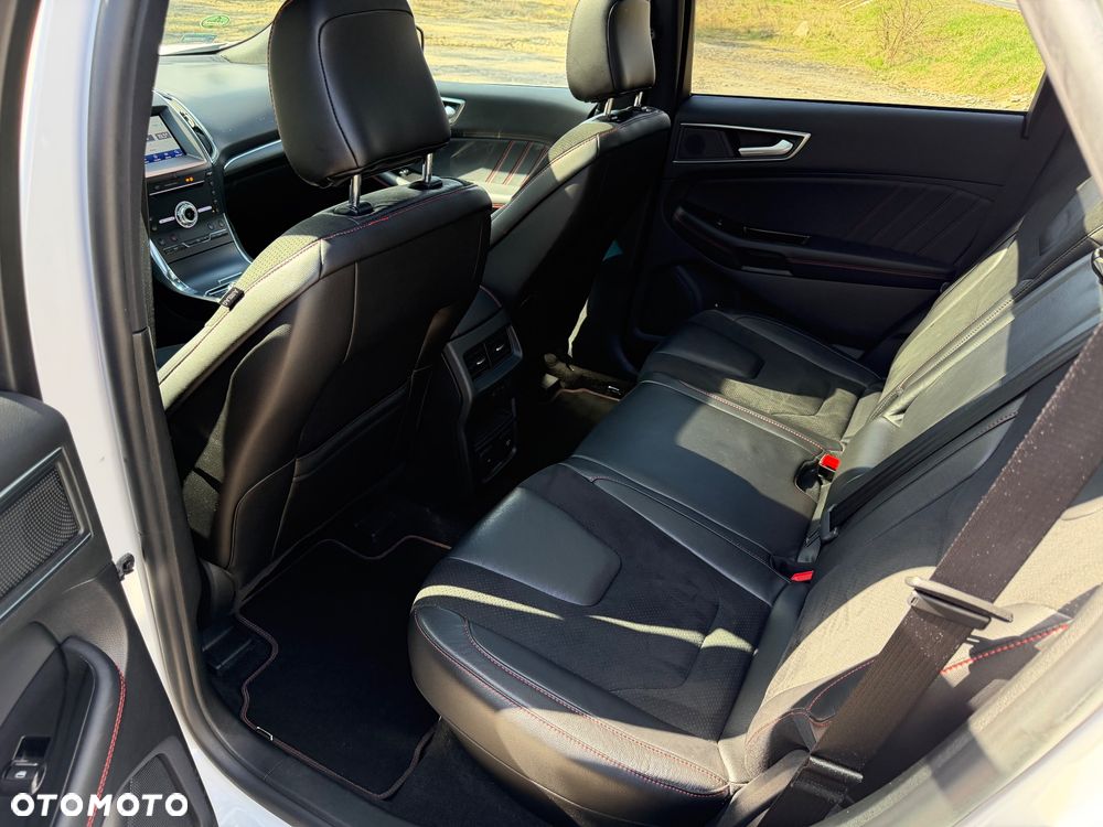 Ford Edge 2.0 TDCi Bi-Turbo 4x4 ST-LINE - 30
