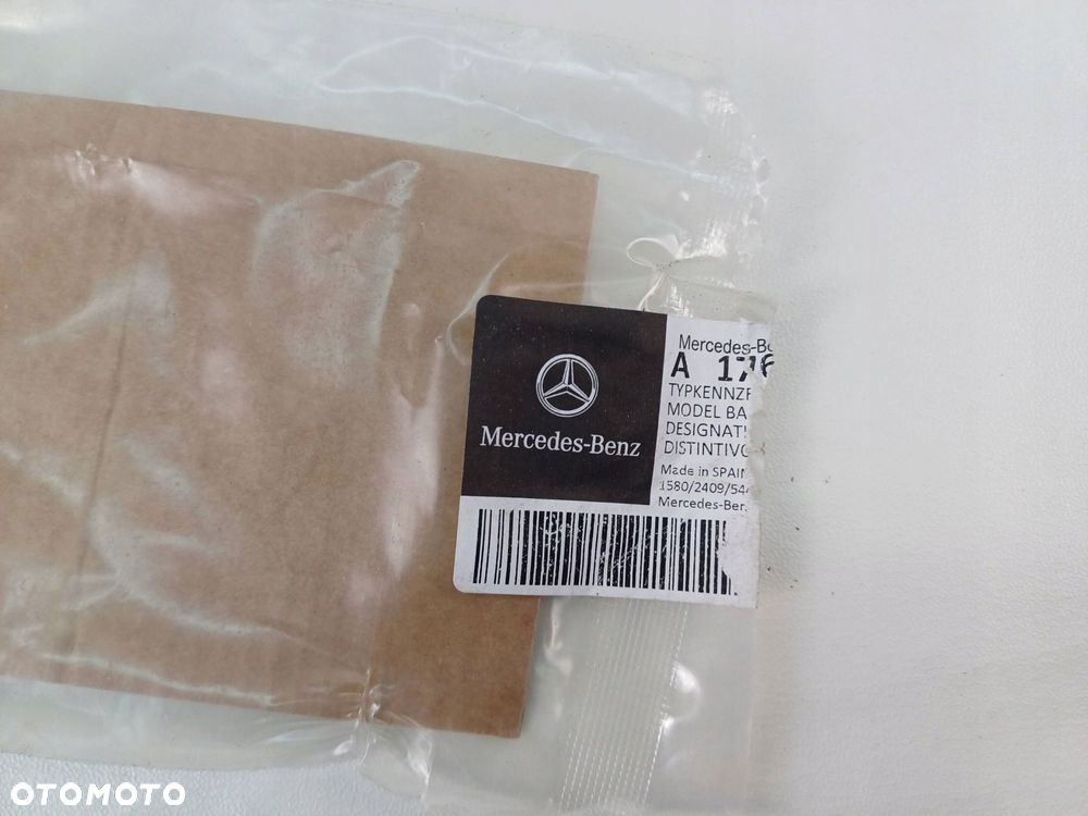 emblemat błotnika lewy przód mercedes gla x156 w156 a1768173200 - 7