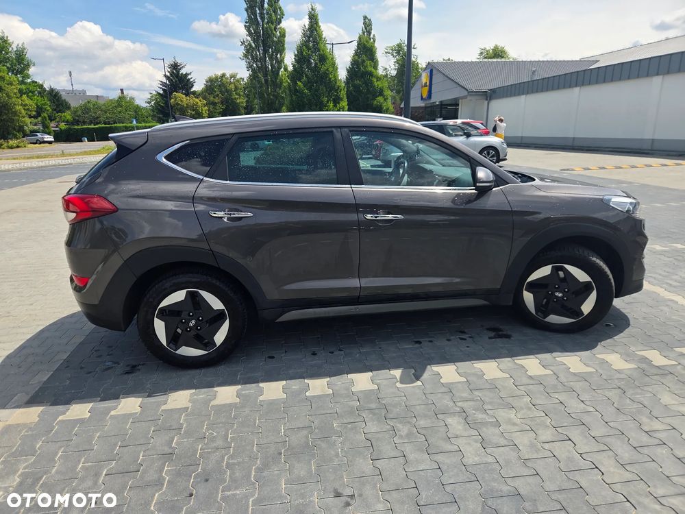 Hyundai Tucson 2.0 CRDI 4WD Premium - 5