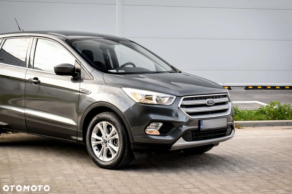 Ford Escape 1.5 EcoBoost AWD SE - 9