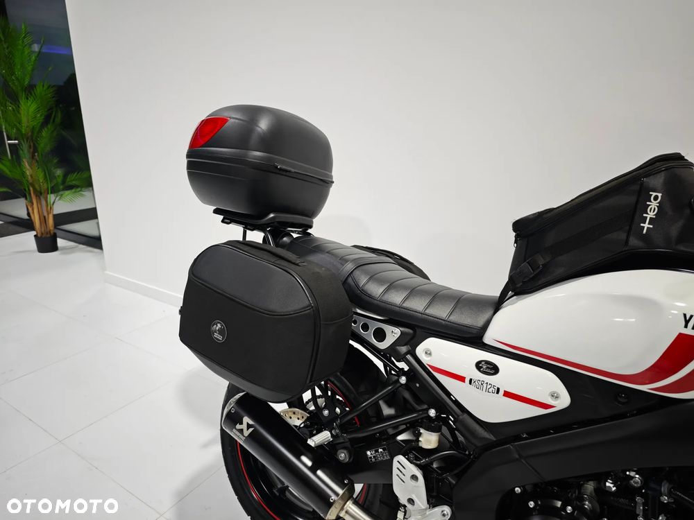 Yamaha XSR - 9