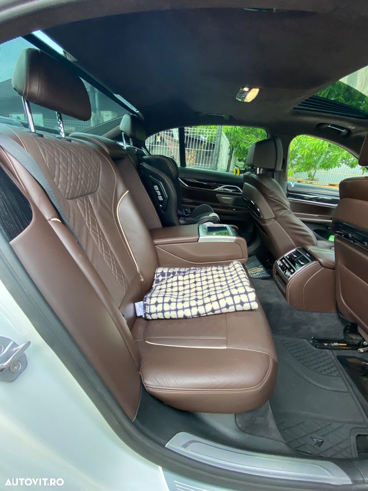BMW Seria 7 730d xDrive - 15