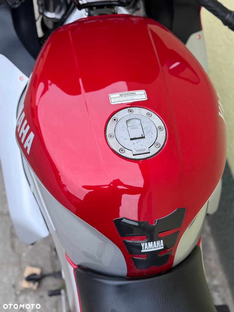 Yamaha Thunderace - 34