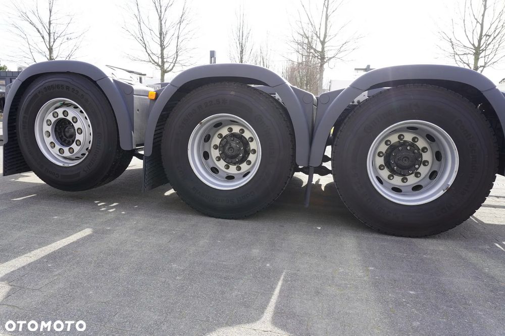 MAN TGX 35.580 8x4-4 / rama 830 cm / oś skrętna / 260 tys. km - 14
