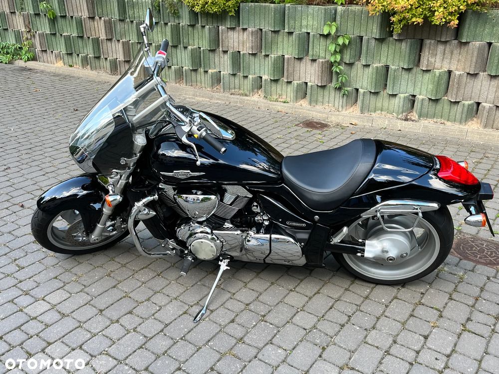 Suzuki Intruder - 2