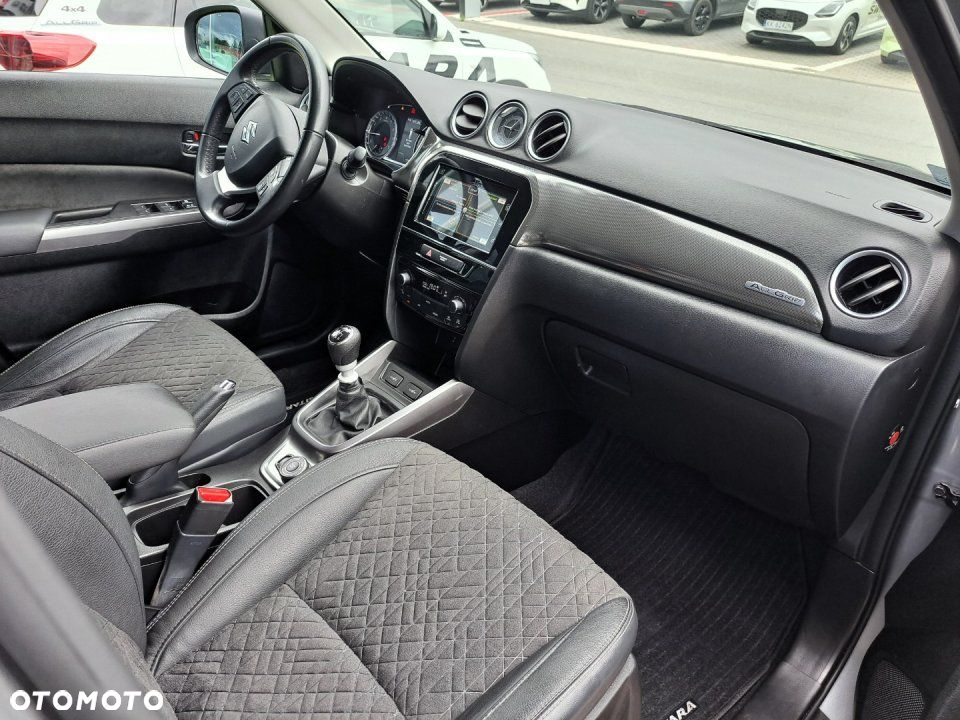 Suzuki Vitara - 7