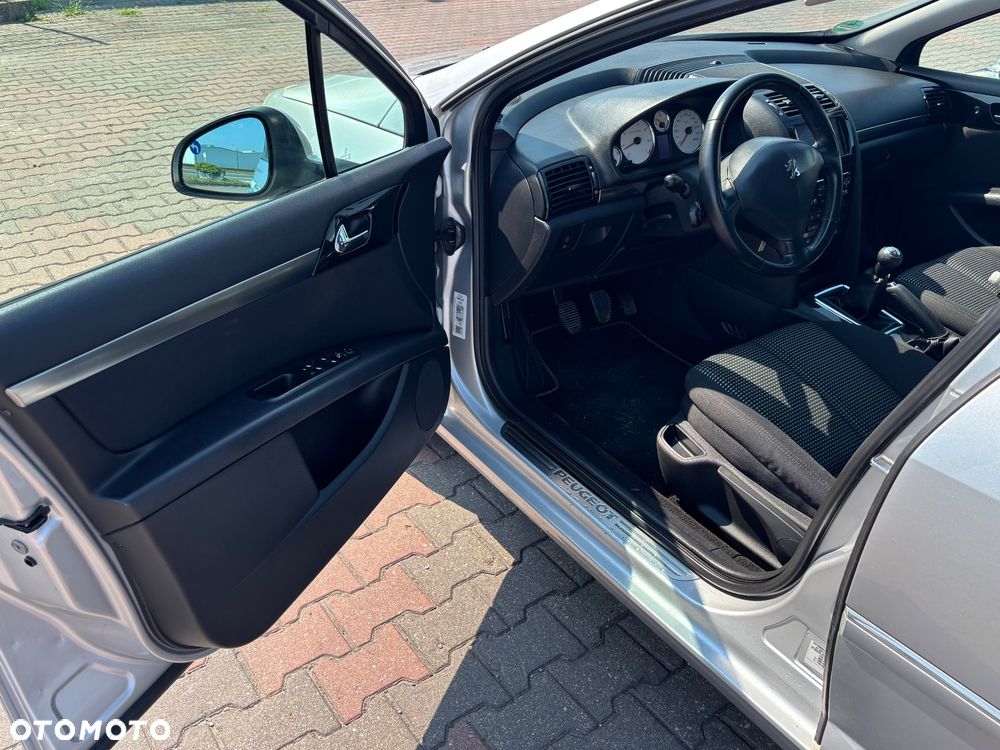 Peugeot 407 2.0 Premium - 18