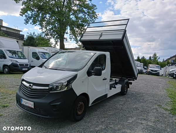 Opel VIVARO WYWROTKA KIPER Z NAJAZDAMI NR 870