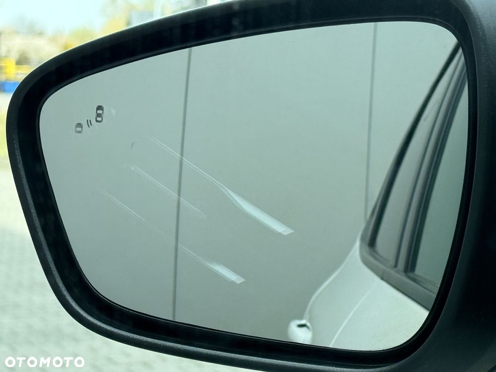 Ford Kuga 2.0 EcoBlue Hybrid ST-LINE - 40