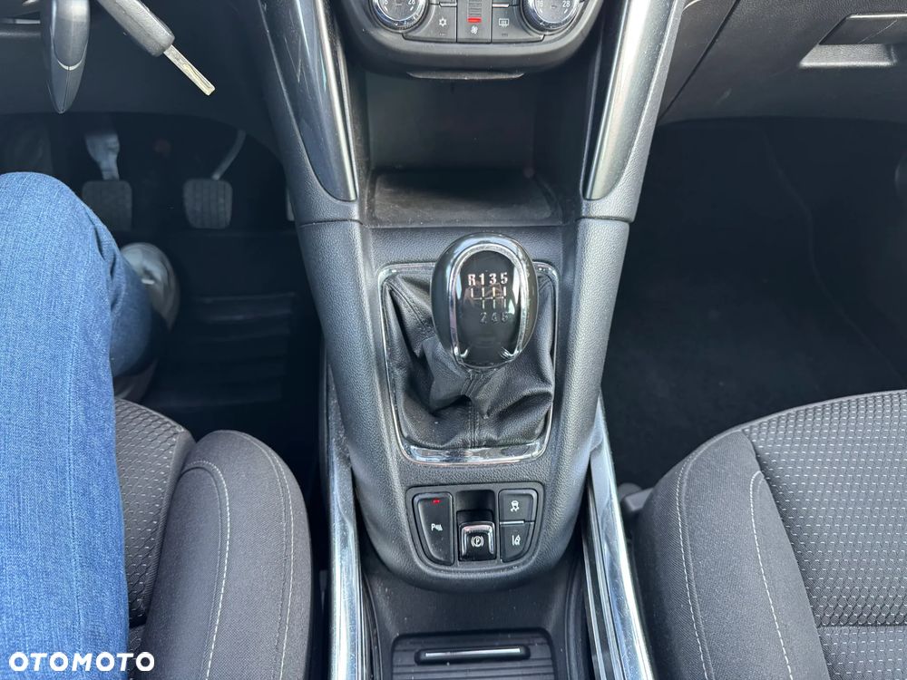 Opel Zafira Tourer 2.0 CDTI Innovation - 19