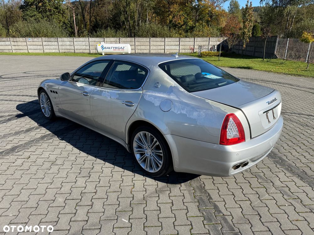 Maserati Quattroporte - 4