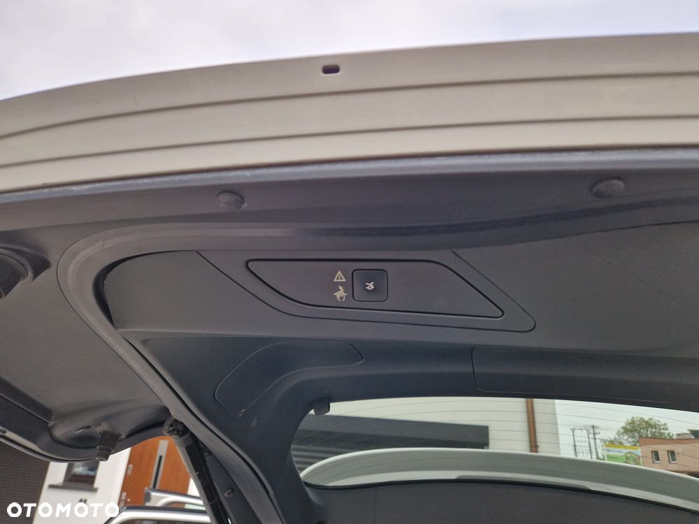 Citroën C4 Picasso PureTech 130 Stop&Start EAT6 SHINE - 25
