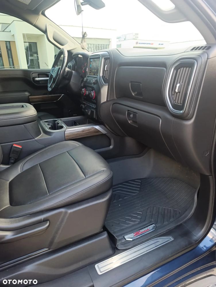 Chevrolet Silverado - 24