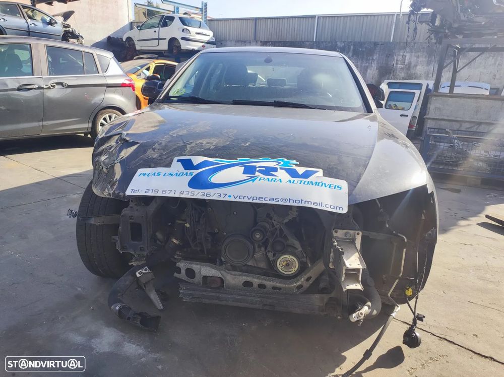 Audi A4 - Viatura para Peças - 1
