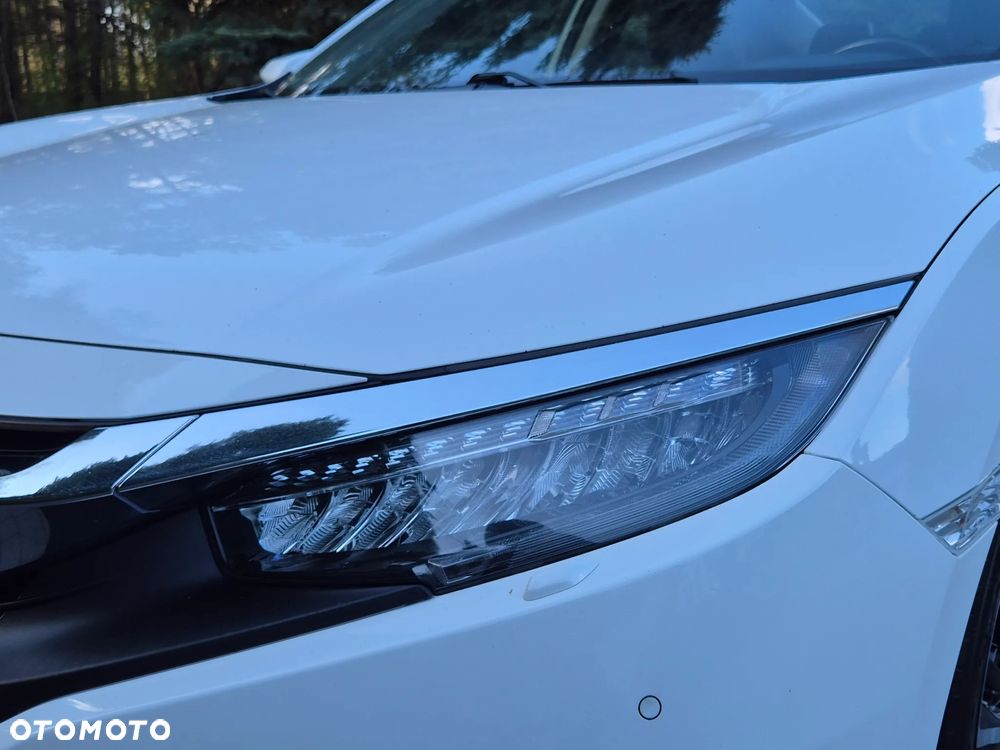 Honda Civic 1.5 T Prestige (Navi) - 23