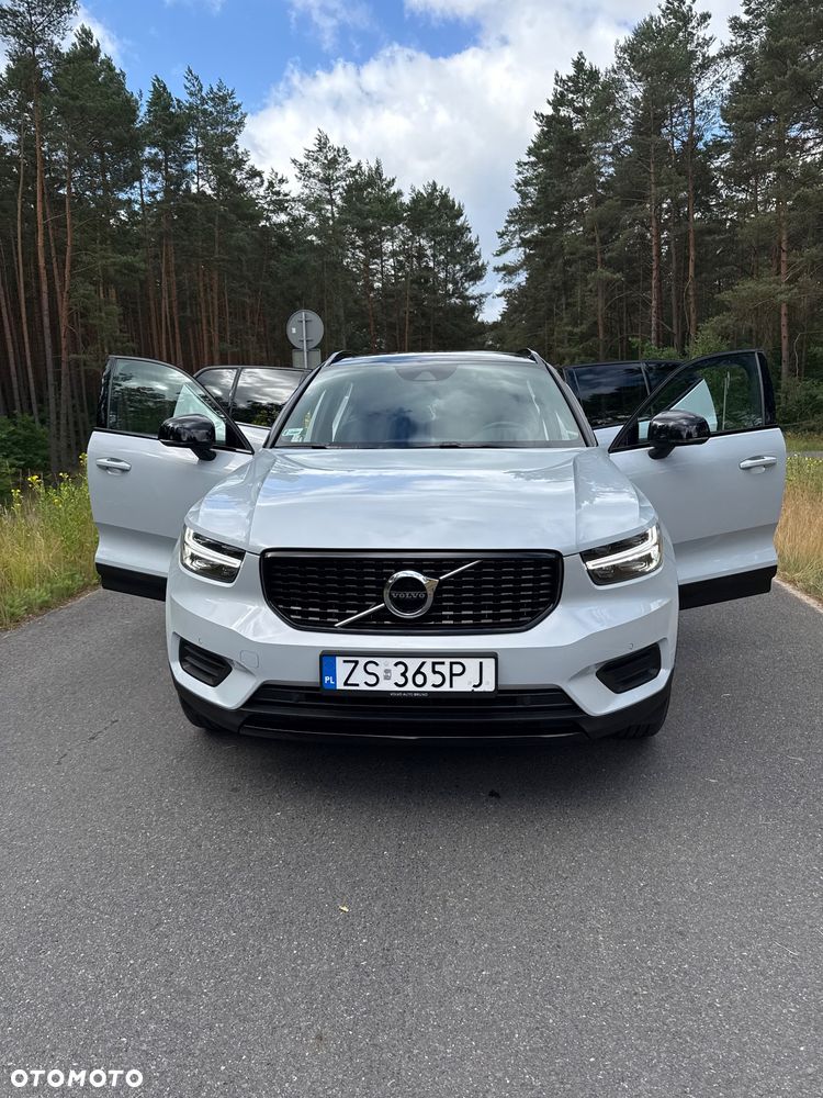 Volvo XC 40 T3 R-Design - 3