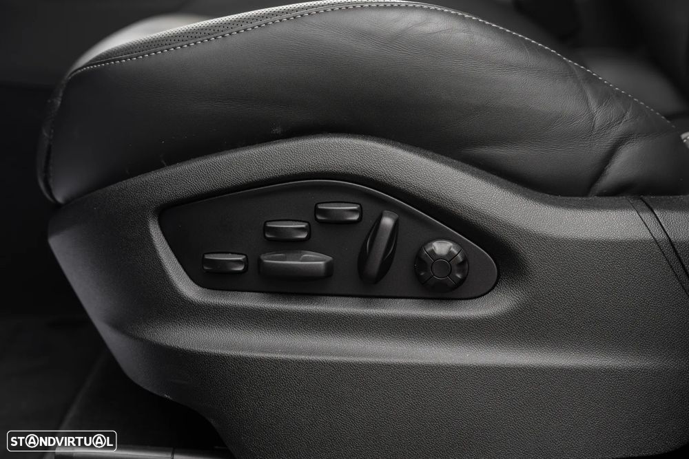 Porsche Cayenne Turbo E-Hybrid Tiptronic S - 28