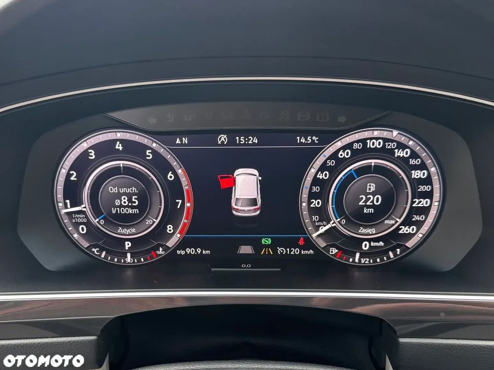 Volkswagen Tiguan - 26