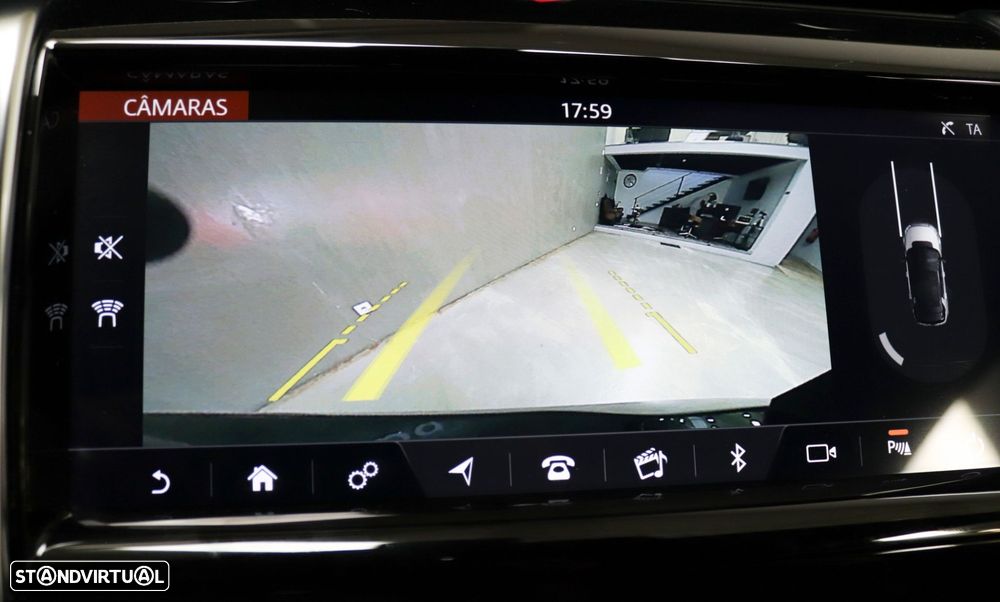 Land Rover Discovery Sport 2.0 eD4 R-Dynamic SE 7L - 36