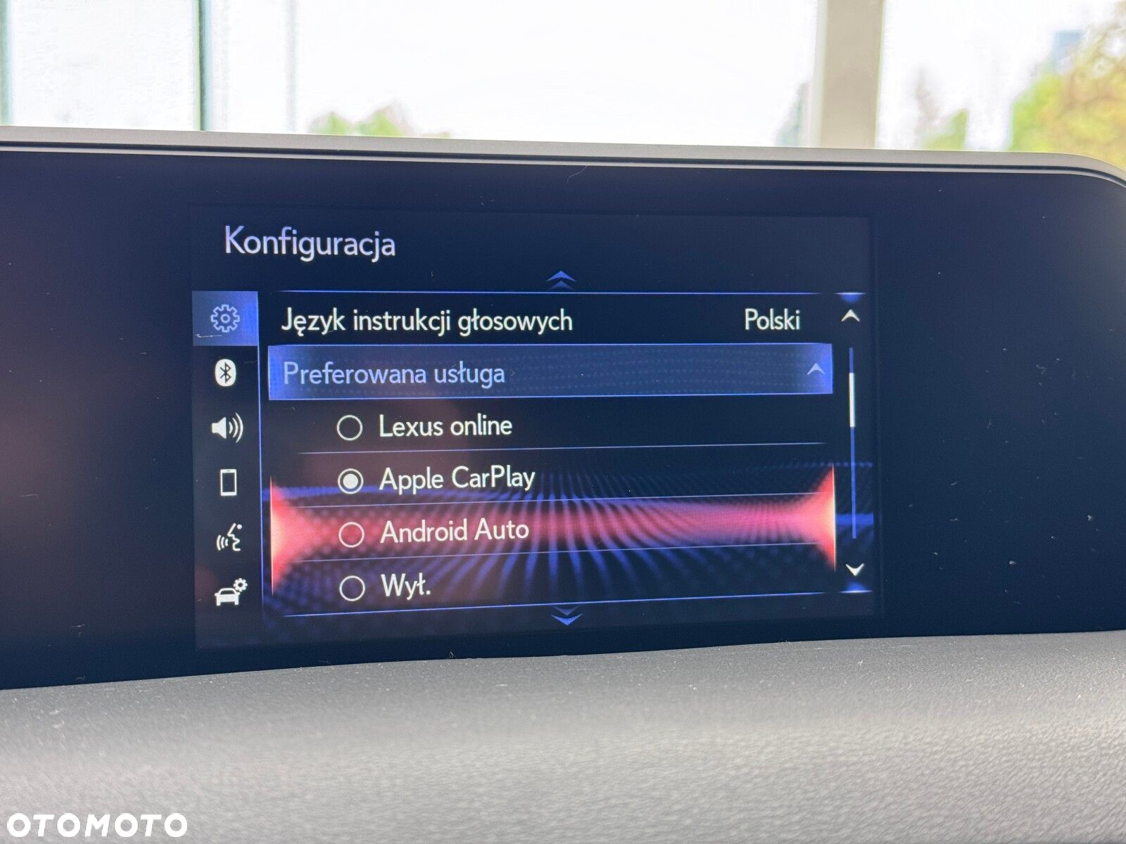 Lexus UX - 35