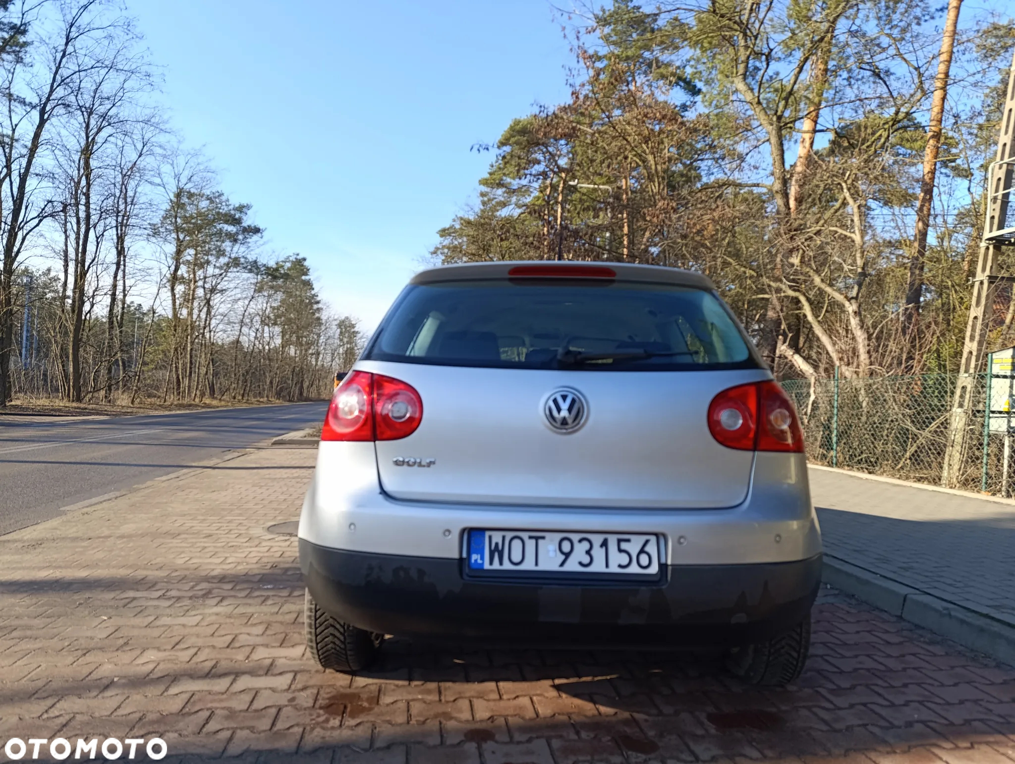 Volkswagen Golf - 6