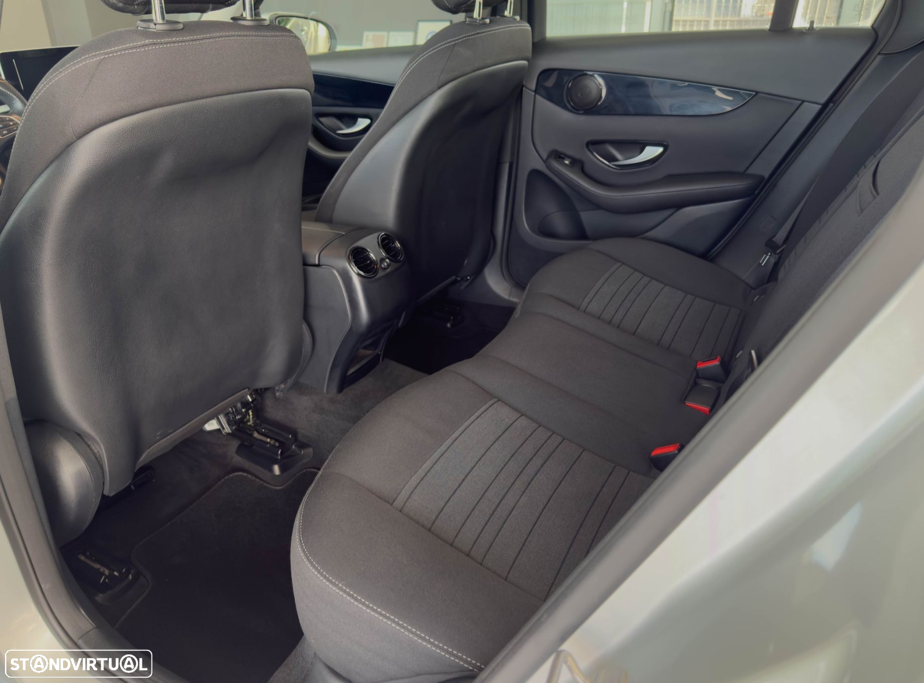 Mercedes-Benz GLC 250 d 4-Matic - 13