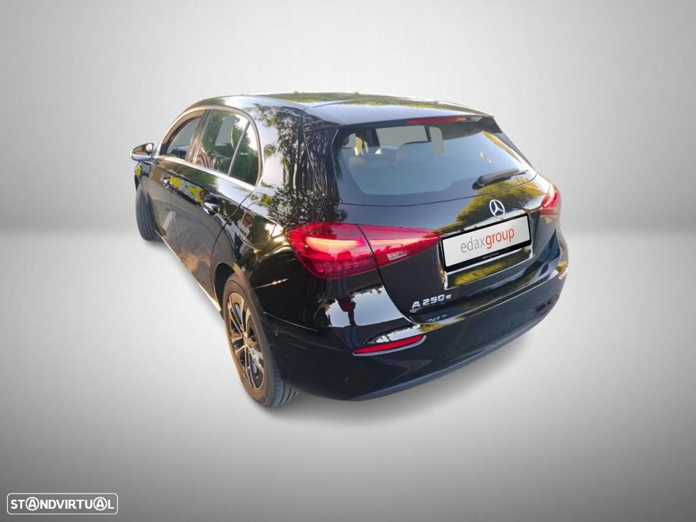 Mercedes-Benz A 250 e - 2