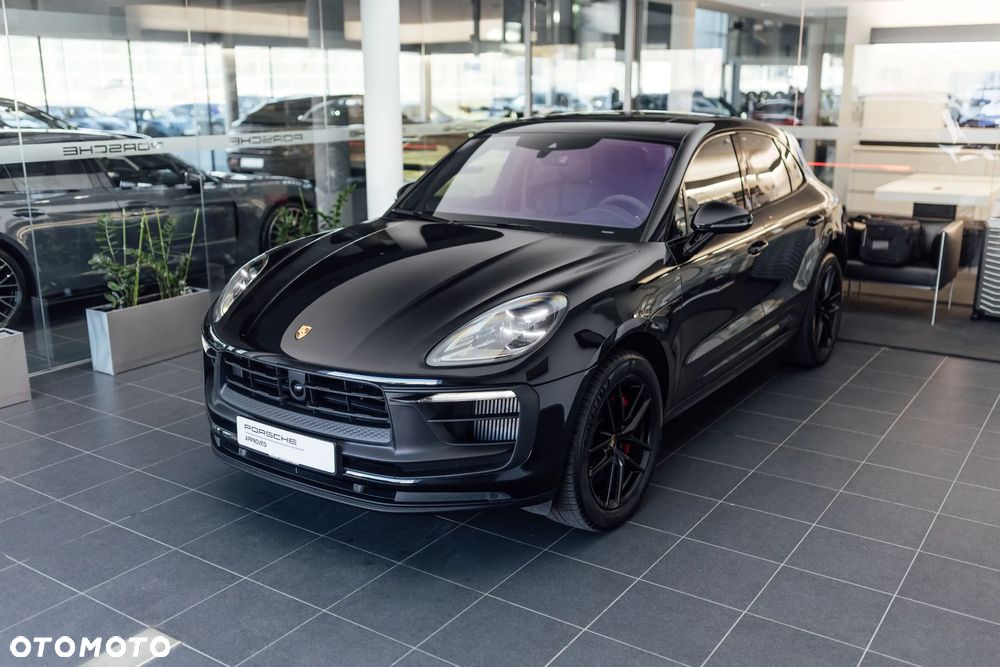 Porsche Macan - 1