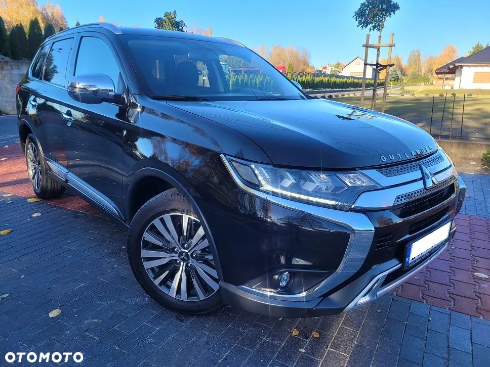 Mitsubishi Outlander 2.0 Intense + Navi 4WD CVT - 18