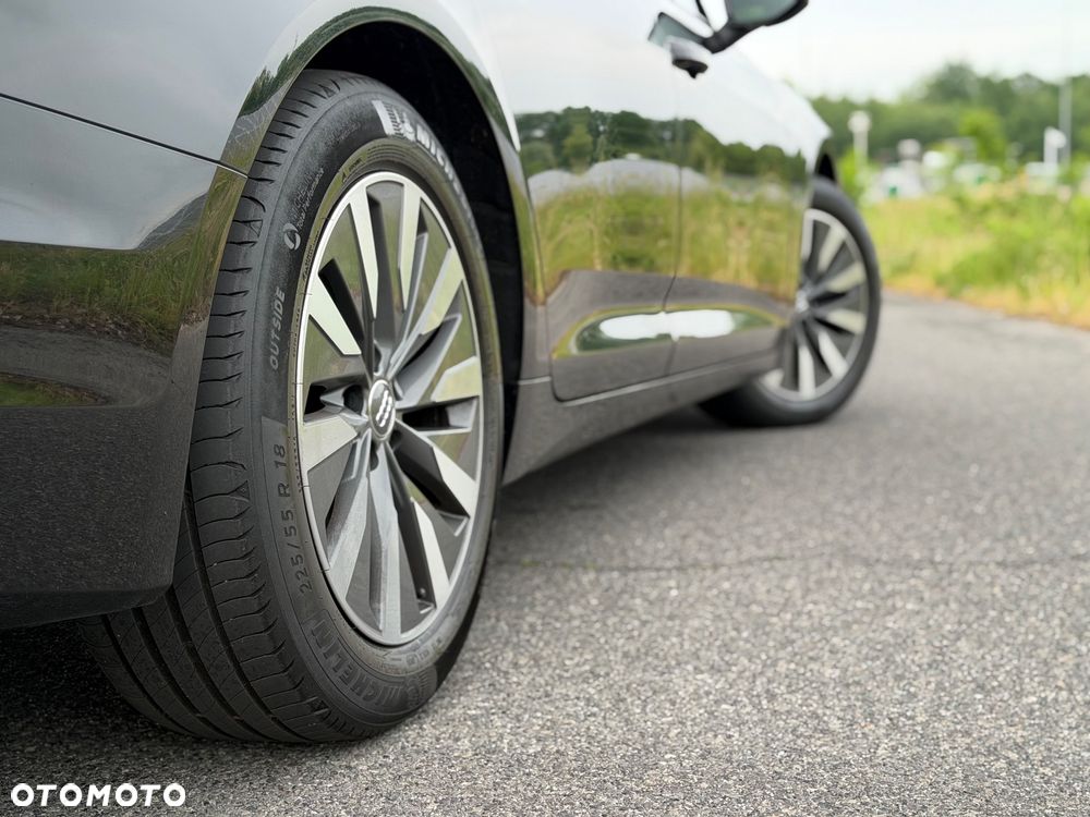 Audi A6 Avant 40 TDI quattro S tronic design - 14