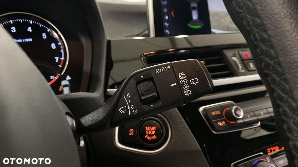 BMW X1 sDrive18i Advantage - 24