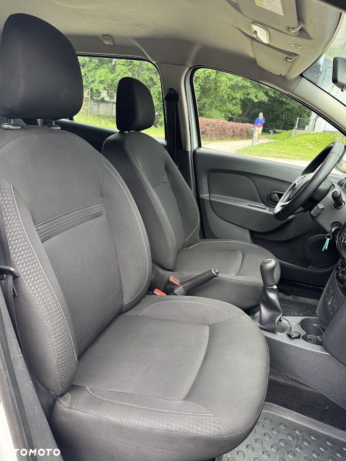Dacia Logan 1.2 16V Laureate - 24