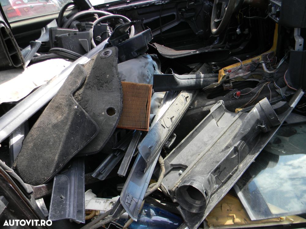 Dezmembrari  BMW 3 (E36)  1990  > 2000 320 i Benzina - 17