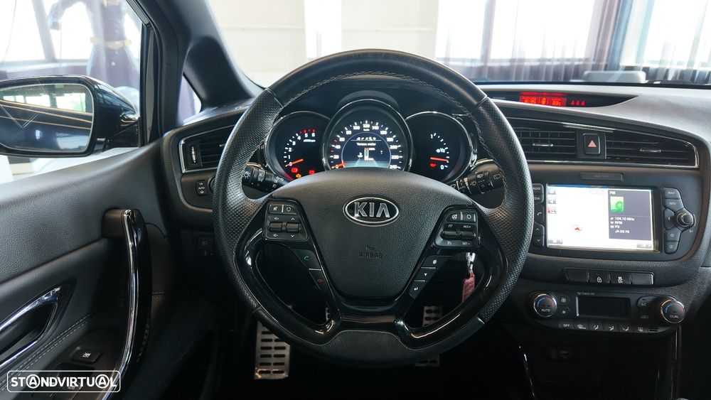 Kia Ceed 1.6 CRDi GT Line - 42