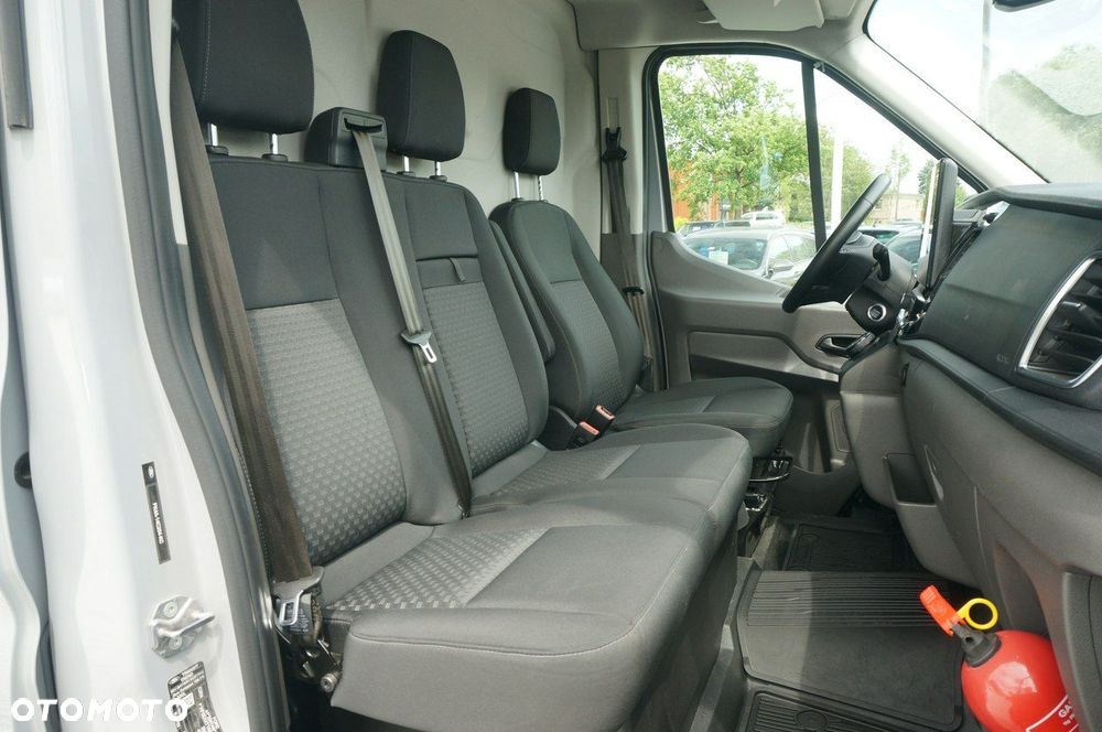 Ford Transit - 22