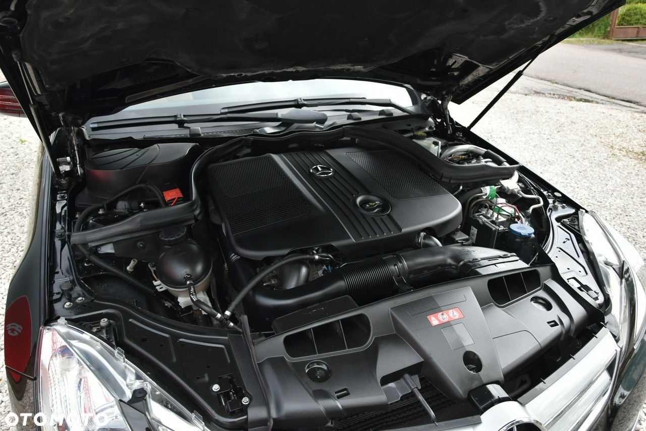 Mercedes-Benz Klasa E 250 CDI DPF Coupe BlueEFFICIENCY Elegance - 30