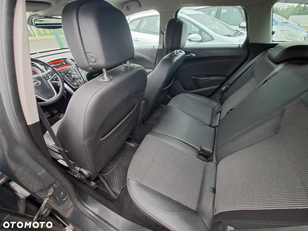 Opel Astra - 10
