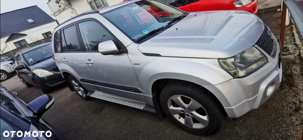 Suzuki Grand Vitara 1.9 DDiS - 8