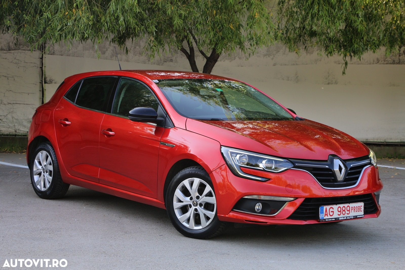 Renault Megane Grandtour TCe 140 GPF LIMITED - 20